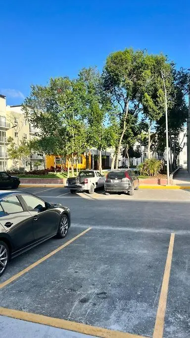 Comodo Apartamento En Planta Baja, Alberca A 20 Pasos, Modelo Ano 2023 Playa del Carmen Appartamento